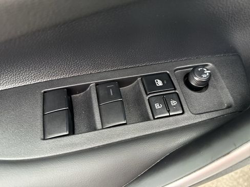 Certified 2025 Toyota Corolla SE image 14