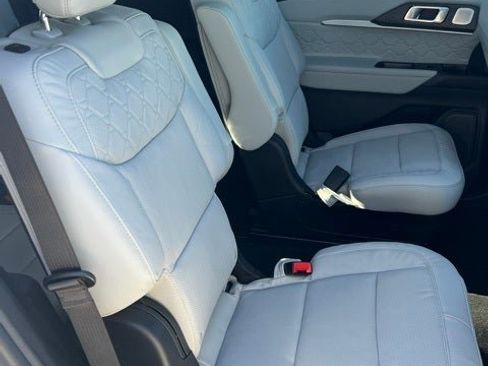 New 2026 Ford Explorer Platinum w/ LUX Leather Package image 17