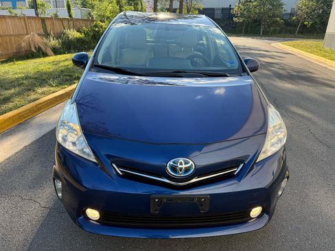 Used 2012 Toyota Prius V Five FWD image 7