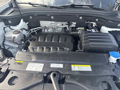Certified 2024 Volkswagen Atlas Peak Edition SEL AWD/4WD image 13