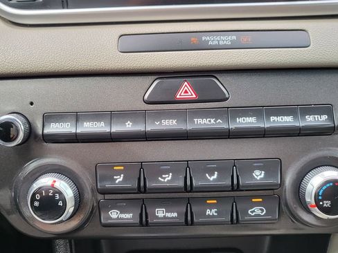 Used 2022 Kia Sportage Nightfall Edition FWD image 32