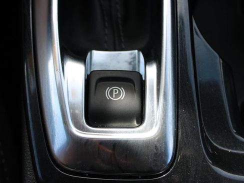 Used 2025 Chevrolet TrailBlazer LT w/ Convenience Package FWD image 46