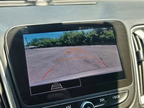 Used 2023 Chevrolet Malibu LT FWD image 15