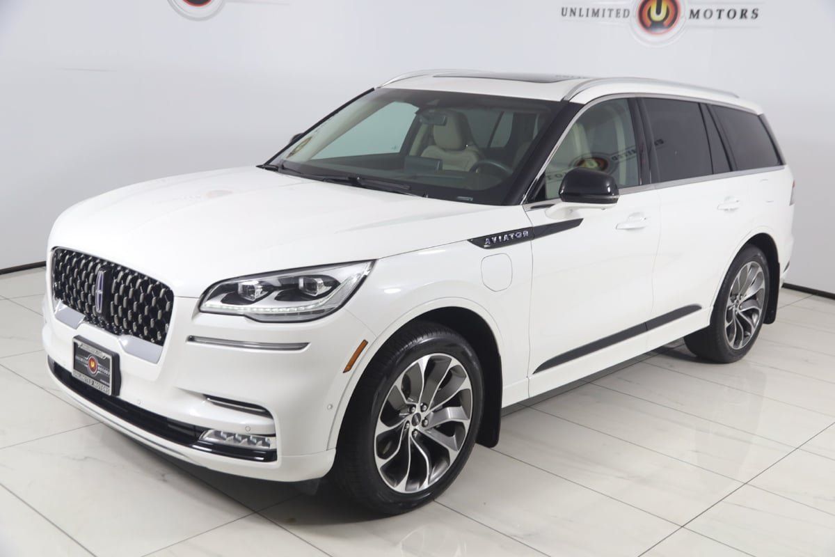 Used 2022 Lincoln Aviator Grand Touring w/ Equipment Group 301A AWD/4WD image 22