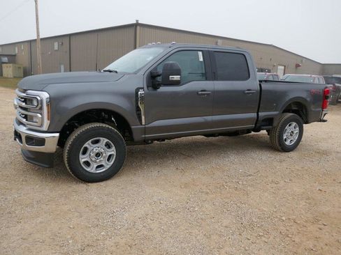 New 2026 Ford F250 XLT w/ XLT Premium Package image 7