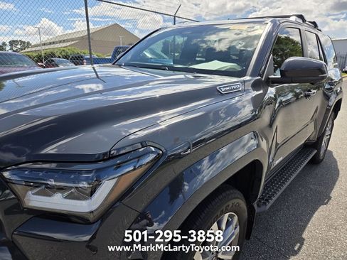 Used 2026 Toyota 4Runner Limited AWD/4WD image 5