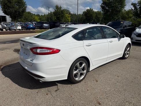 Used 2013 Ford Fusion SE FWD image 5