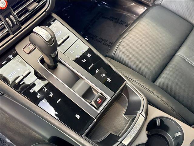 Used 2026 Porsche Macan AWD/4WD image 19