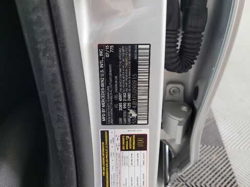 Used 2015 Mercedes-Benz C 300 Sedan image 33