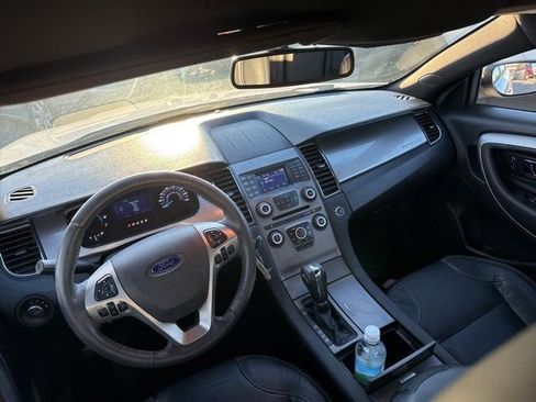 Used 2016 Ford Taurus SEL image 14