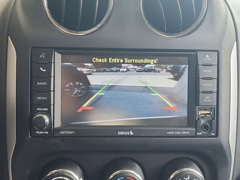 Used 2016 Jeep Compass High Altitude AWD/4WD image 15
