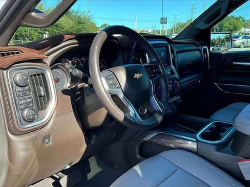 Used 2022 Chevrolet Silverado 1500 LTZ w/ LTZ Convenience Package II image 14