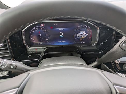 New 2026 Chevrolet Silverado 3500 High Country w/ Technology Package image 17