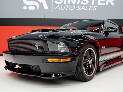 Used 2007 Ford Mustang GT Premium RWD image 5