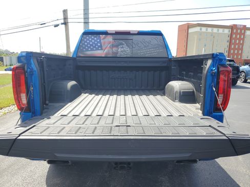 Used 2024 GMC Sierra 1500 AT4 w/ AT4 Preferred Package AWD/4WD image 8