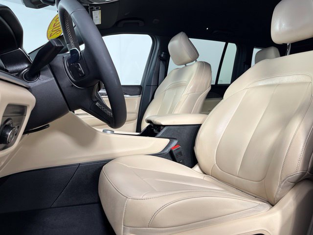 Used 2023 Jeep Grand Cherokee Limited AWD/4WD image 17
