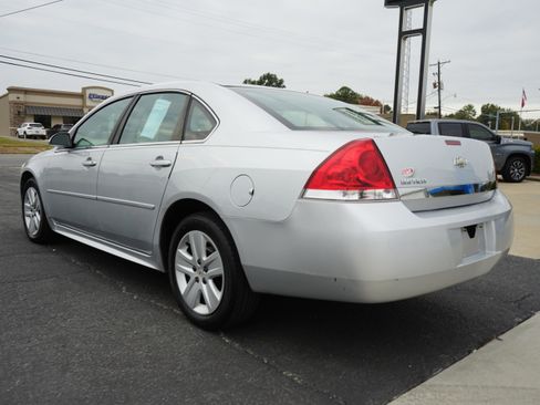 Used 2010 Chevrolet Impala LS image 3