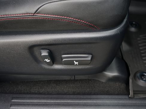 Used 2020 Toyota 4Runner TRD Off-Road image 31