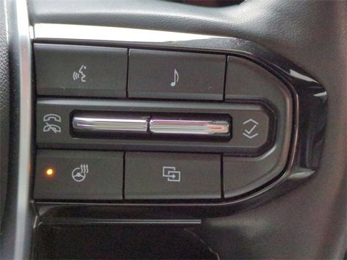 Used 2023 Chevrolet Colorado ZR2 w/ ZR2 Convenience Package III image 26