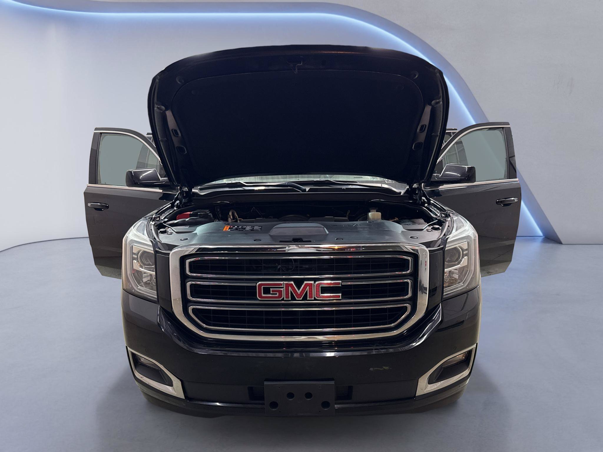 Used 2019 GMC Yukon XL SLT w/ Open Road Package AWD/4WD image 10