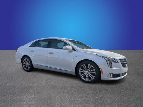 Used 2019 Cadillac XTS Luxury w/ Driver Awareness Package FWD image 7