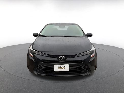 Used 2025 Toyota Corolla LE image 4