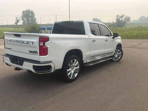 Used 2022 Chevrolet Silverado 1500 High Country w/ High Country Premium Package AWD/4WD image 6