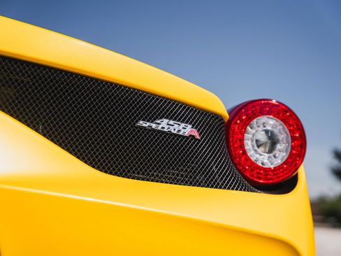 Used 2015 Ferrari 458 Speciale A RWD image 13