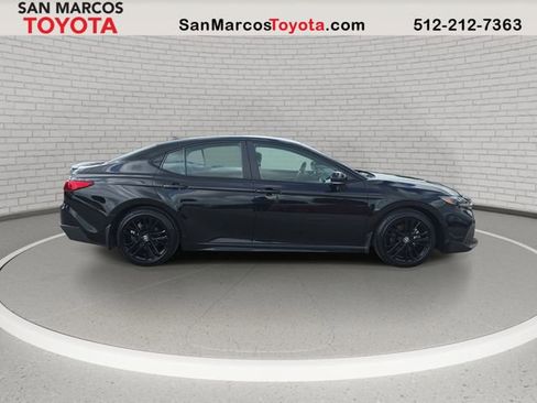 Used 2026 Toyota Camry SE image 4