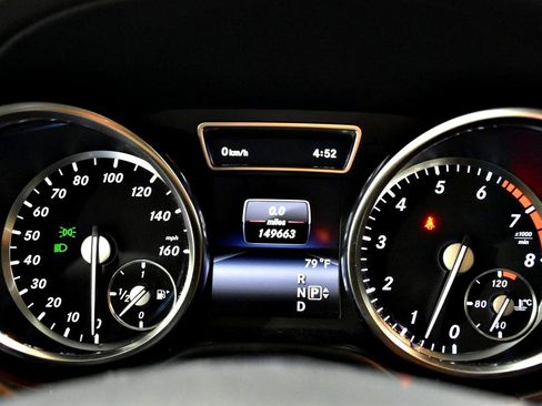 Used 2015 Mercedes-Benz GL 550 4MATIC w/ Accessory Chrome Package image 11
