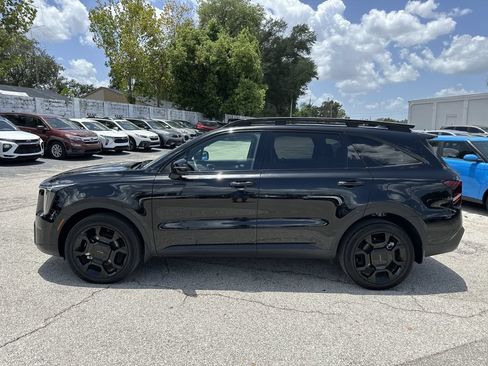 Certified 2025 Kia Sorento SX Prestige w/ Sage Leather Package AWD/4WD image 8