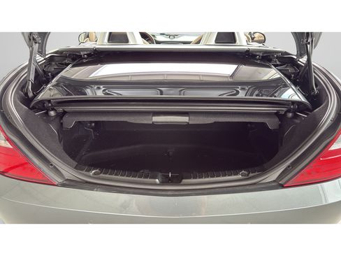 Used 2015 Mercedes-Benz SLK 350 image 12