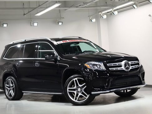 Used 2017 Mercedes-Benz GLS 550 4MATIC image 2