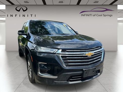 Used 2023 Chevrolet Traverse LT FWD image 1