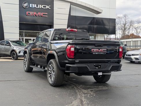 New 2026 GMC Canyon Denali image 6
