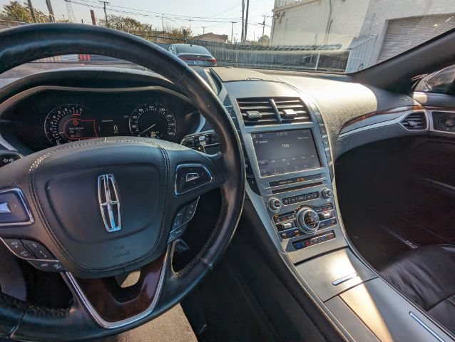 Used 2020 Lincoln MKZ Reserve w/ Elements Package FWD image 22