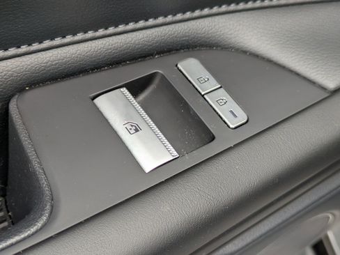 Used 2023 Genesis G80 2.5T image 26