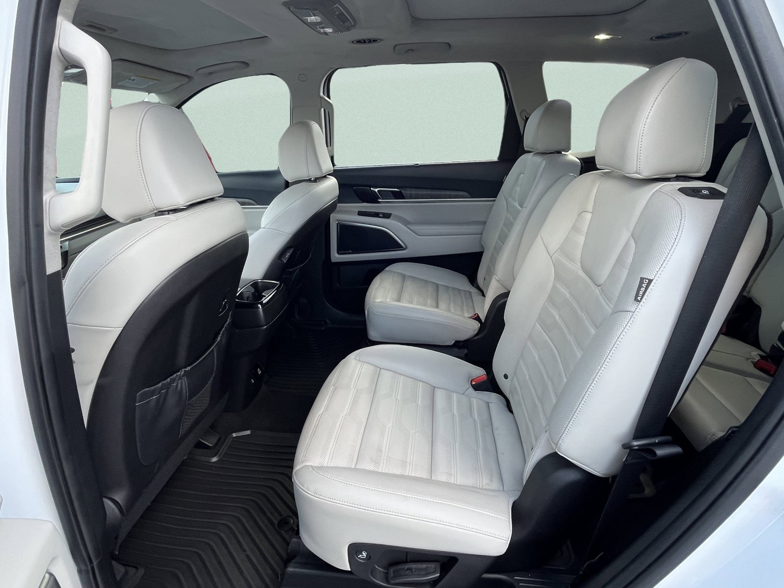Used 2023 Kia Telluride SX Prestige AWD/4WD image 16