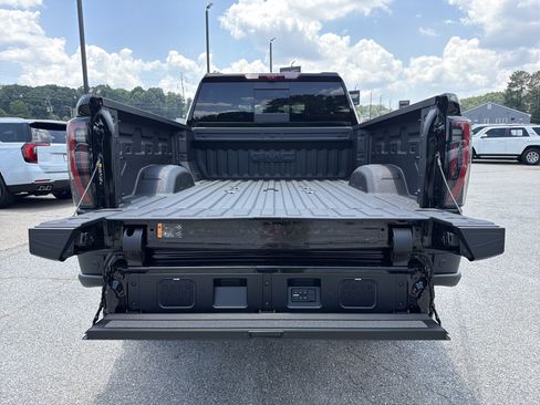 New 2026 GMC Sierra 2500 AT4X w/ AT4X AEV Edition AWD/4WD image 19