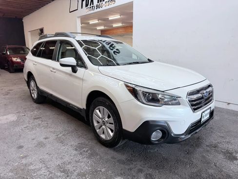 Used 2019 Subaru Outback 2.5i Premium AWD/4WD image 2