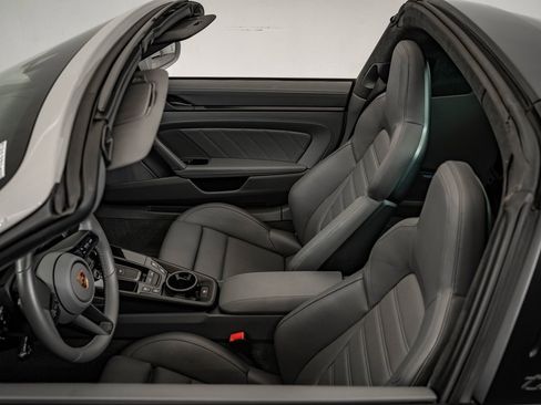 Certified 2022 Porsche 911 Targa 4 GTS image 20