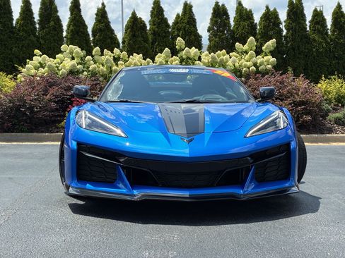 Used 2025 Chevrolet Corvette E-Ray AWD/4WD image 6