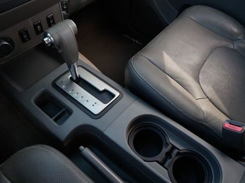 Used 2012 Nissan Frontier SL image 39