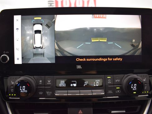 Used 2024 Toyota Grand Highlander AWD Hybrid image 23