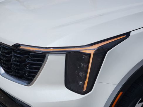 New 2026 Kia Sorento EX FWD image 7