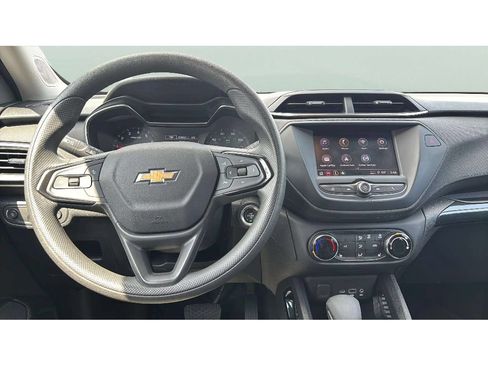 Used 2023 Chevrolet TrailBlazer LT AWD/4WD image 12