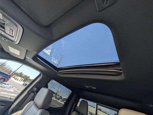 Used 2024 Chevrolet Silverado 1500 ZR2 w/ LPO, Dark Essentials Package image 31