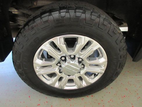 Used 2020 GMC Sierra 3500 Denali w/ Denali Ultimate Package AWD/4WD image 28
