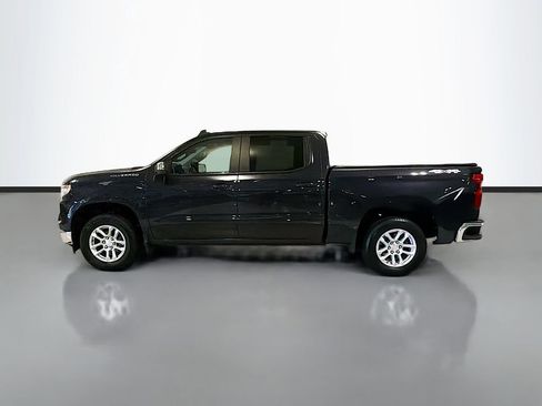 Used 2024 Chevrolet Silverado 1500 LT AWD/4WD image 6