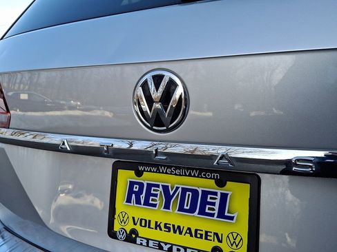 Used 2019 Volkswagen Atlas SEL Premium image 31